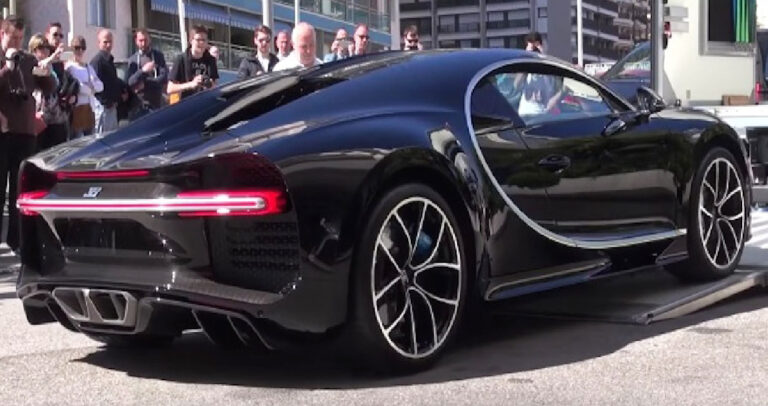 Βίντεο με μια από τις πρώτες Bugatti Chiron που κατέφθασε στο Μονακό.