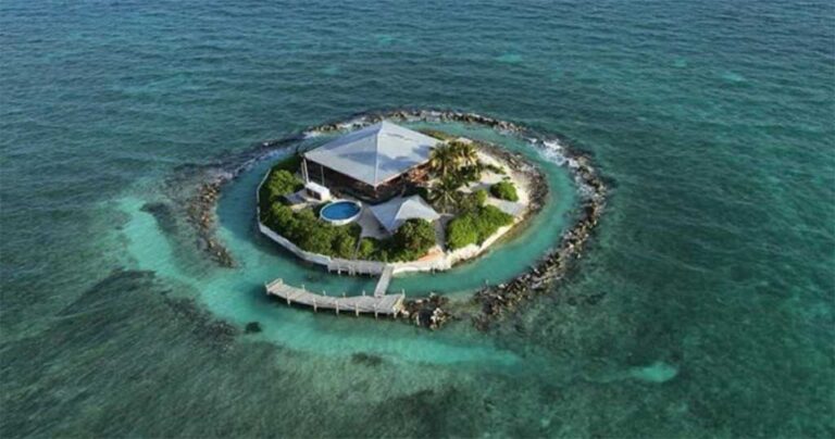 Αυτό το αυτο-τροφοδοτούμενο νησί μπορεί να γίνει δικό σας με μόλις 8.5 εκατομμύρια δολάρια.
