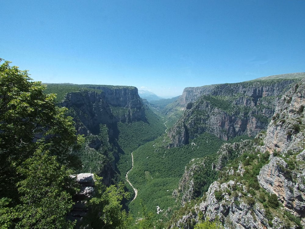 462_File0647Vikos_Gorge_from_BeloiTopazN1000_1