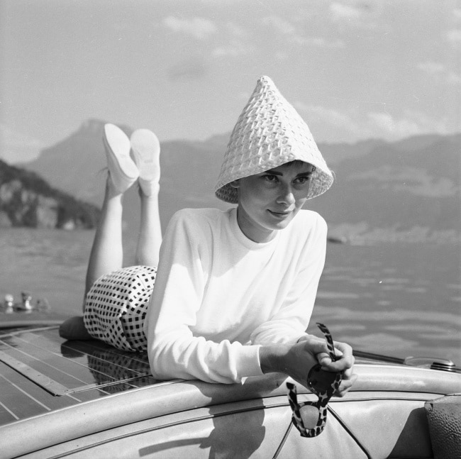 4566810-650-1448272448-Audrey_Hepburn_auf_dem_Brgenstock_03