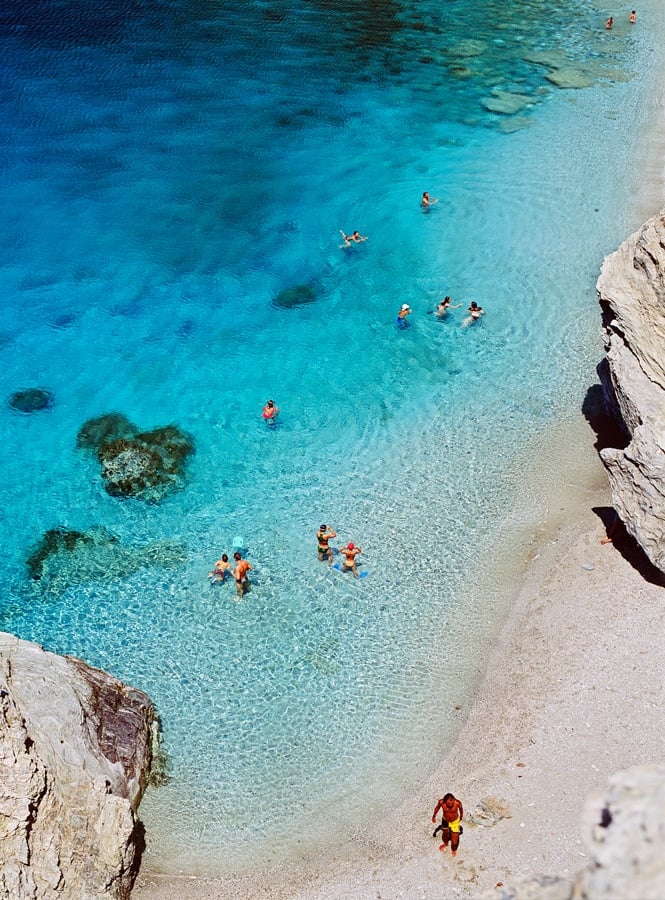 beaches_folegandros_beta_4_corners-images-p