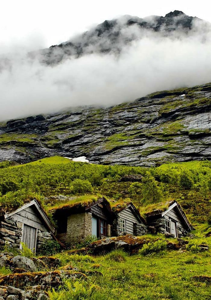 Παλιές καλύβες - Norangdal Valley.