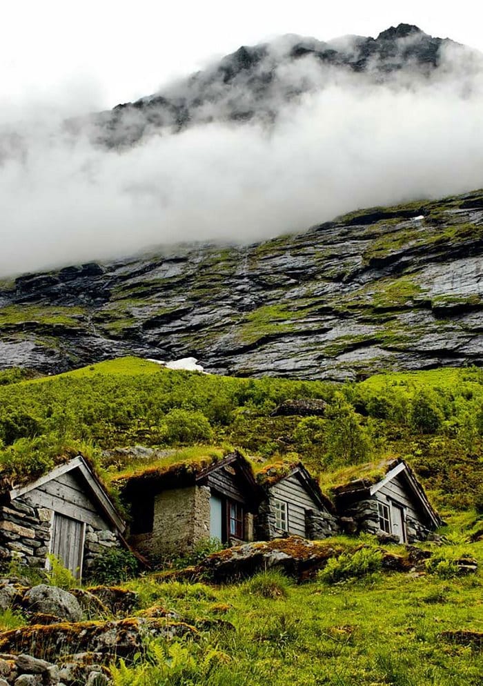 Παλιές καλύβες - Norangdal Valley.