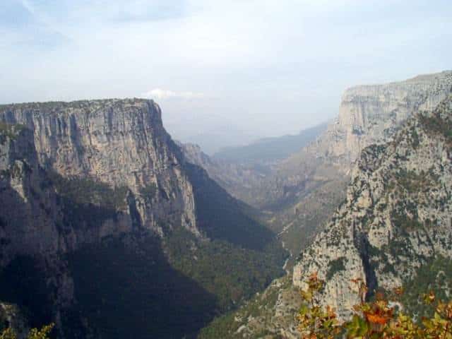 dinfo.gr - Το φαράγγι του Βίκου, το βαθύτερο φαράγγι στον κόσμο