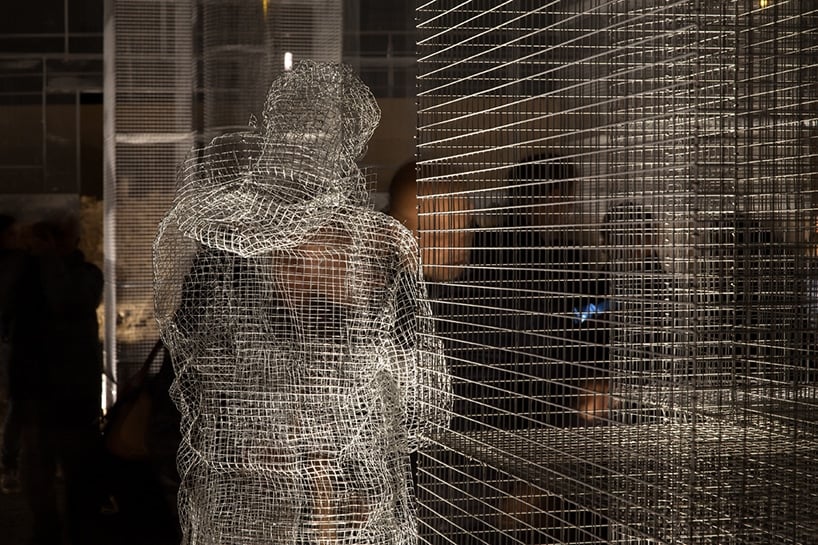 edoardo-tresoldi-wire-mesh-installation-gargano-puglia-designboom-011