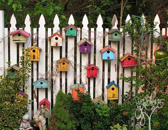 garden-fence-decor-ideas-20-5723143d92074__700