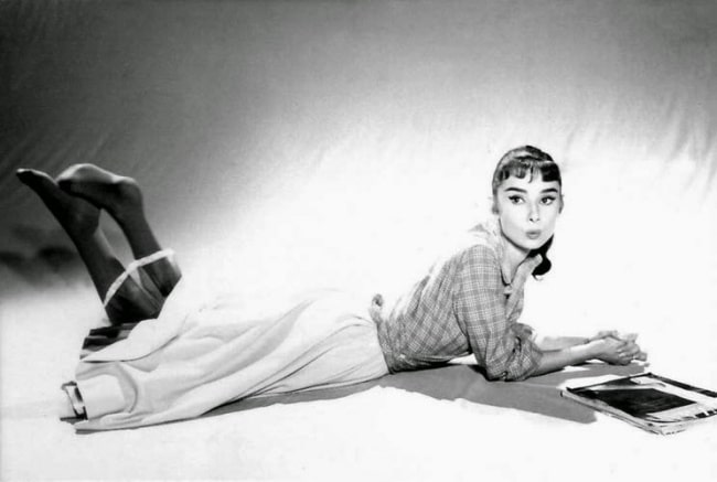 4566260-650-1448272448-AudreyHepburn1950s16