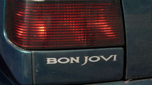 VOLKSWAGEN-GOLF-BON-JOVI-640