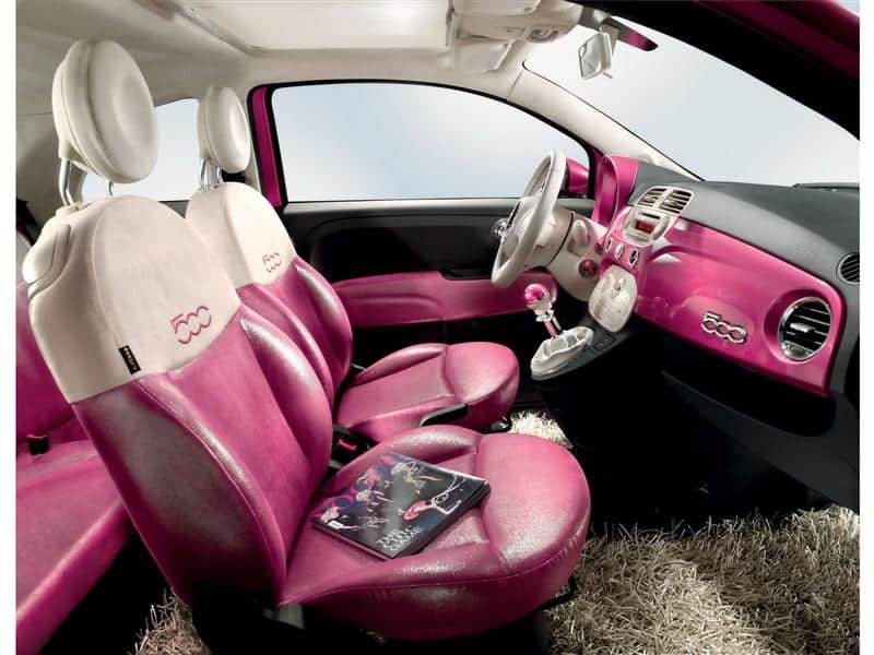 2009-Fiat-500-Birthday-Gift-for-Barbie-i03-800