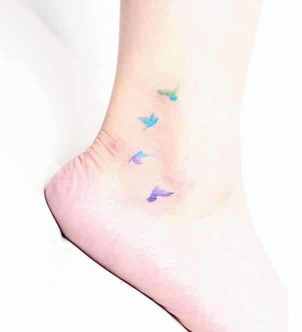 tiny-foot-tattoo-ideas-101-57517d2e08f28__605