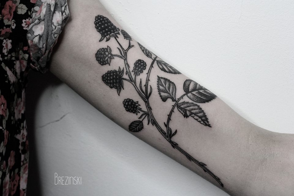redberry-tattoo-by-Ilya-Brezinski