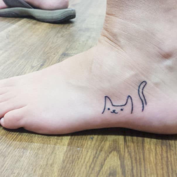 tiny-foot-tattoo-ideas-90-57514993bddc3__605