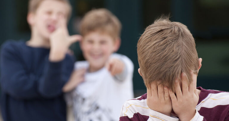 Γιατί ένα παιδί γίνεται δολοφόνος; Ο ρόλος της τηλεόρασης και των βιντεοπαιχνιδιών.