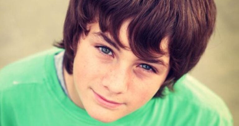 Μάνα, ξέρω ότι με αγαπάς. Σου αρέσω όμως;