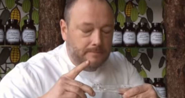 Η νέα τρελή μόδα στα κλαμπ της Ευρώπης είναι να «σνιφάρουν» αληθινή σοκολάτα!