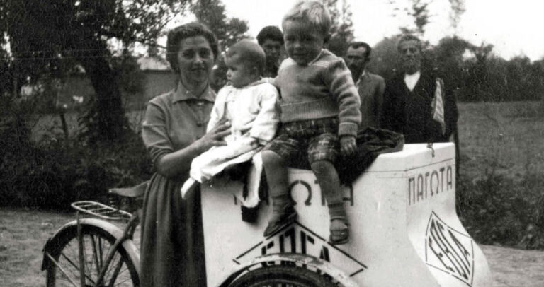 Ο παγωτατζής του παλιού καιρού: Ένα νοσταλγικό φωτογραφικό αφιέρωμα