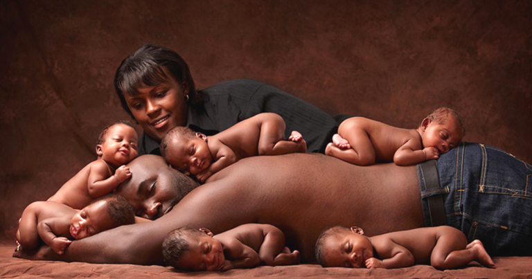 Η φωτογραφία με τα νεογέννητα εξάδυμα τους έγινε ανάρπαστη το 2010. Δείτε πως είναι σήμερα.