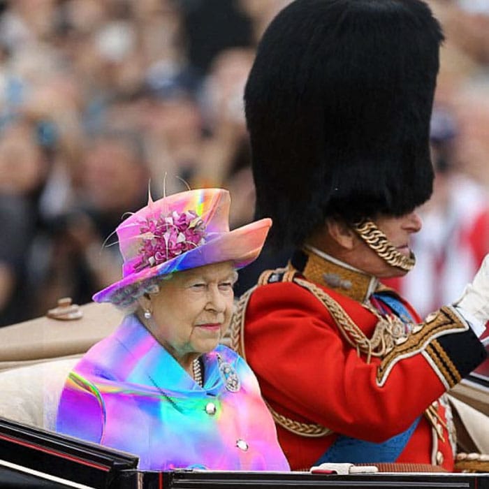 queen-elizabeth-green-screen-outfit-funny-photoshop-battle-5-575e9ae12e06f__700