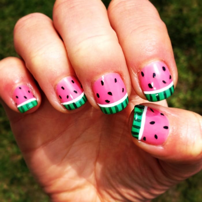 easy-summer-nail-designs-for-short-nails