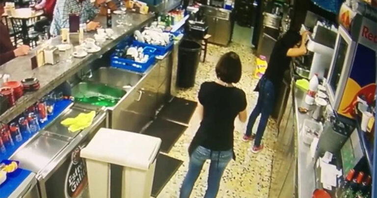 Σερβιτόρα από την Ισπανία τρέλανε το ίντερνετ με τα απίστευτα αντανακλαστικά της