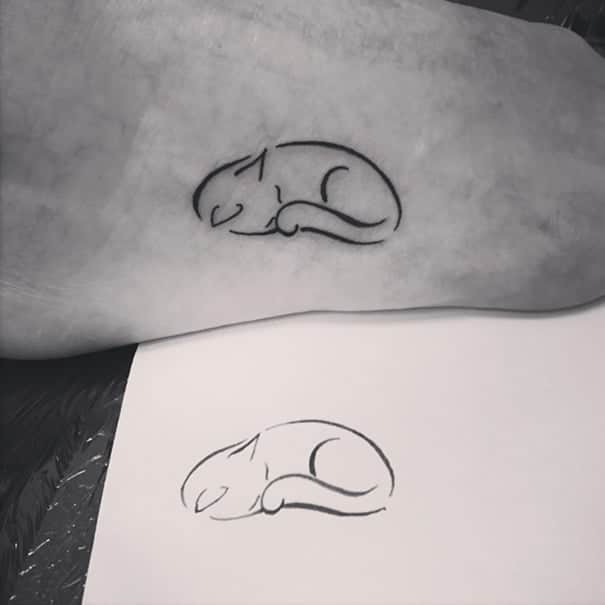 tiny-foot-tattoo-ideas-96-57515325053d8__605