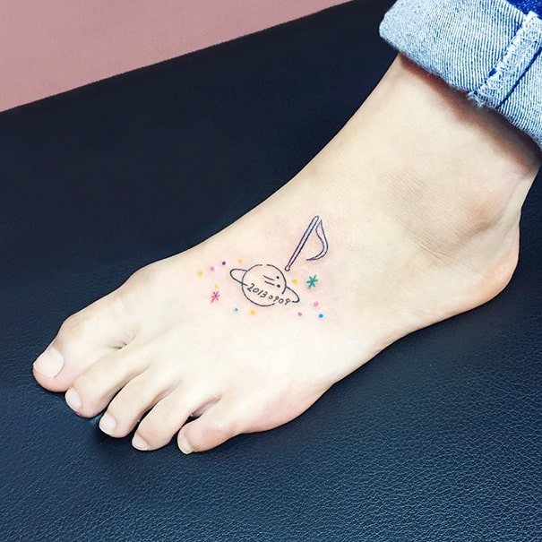 tiny-foot-tattoo-ideas-49-5750345df0ec7__605