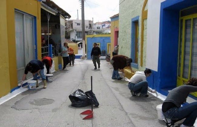 Το χωριό στη Ρόδο με τα πολύχρωμα σπιτάκια! Μια σύγχρονη παραμυθένια πολιτεία!