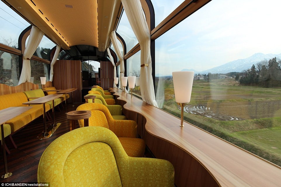 354D809500000578-3642569-Guests_on_the_train_can_soak_up_the_delights_of_the_view_as_well-a-5_1465991095927