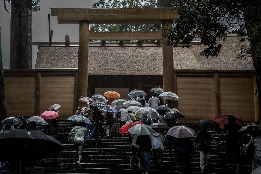 Emotional-some-views-of-Japans-rainy-season-576d1b5101e14__880