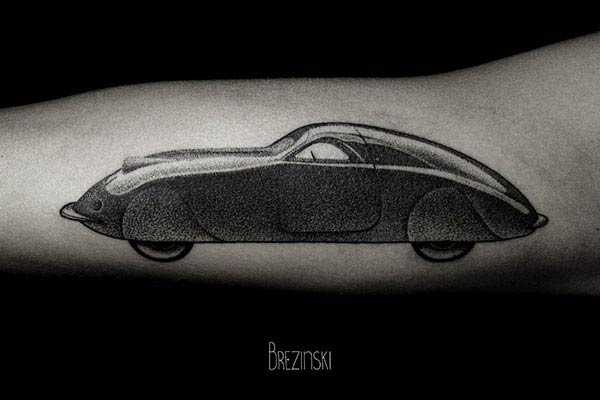 Oldtimer-car-tattoo-on-the-arm