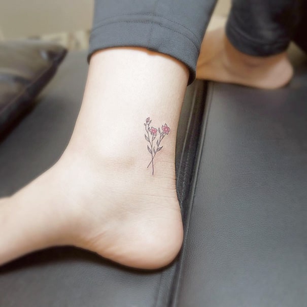 tiny-foot-tattoo-ideas-59-5751337a51f1b__605