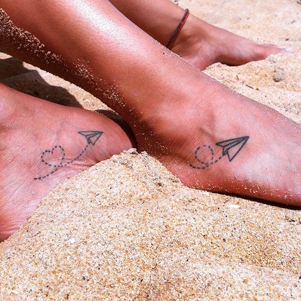 tiny-foot-tattoo-ideas-17-57501596aa808__605