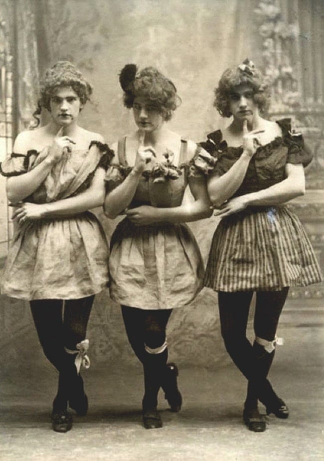 2653105-funny-victorian-era-photos-silly-vintage-photography-261-650-1466756268