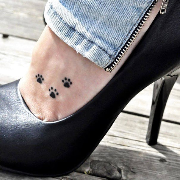 tiny-foot-tattoo-ideas-64-57513c00e8dc8__605