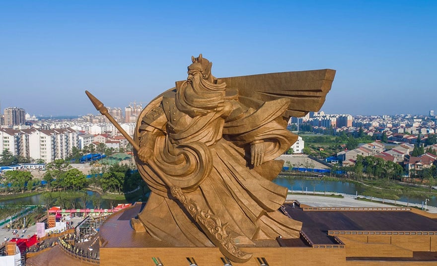 giant-war-god-statue-general-guan-yu-sculpture-china-2