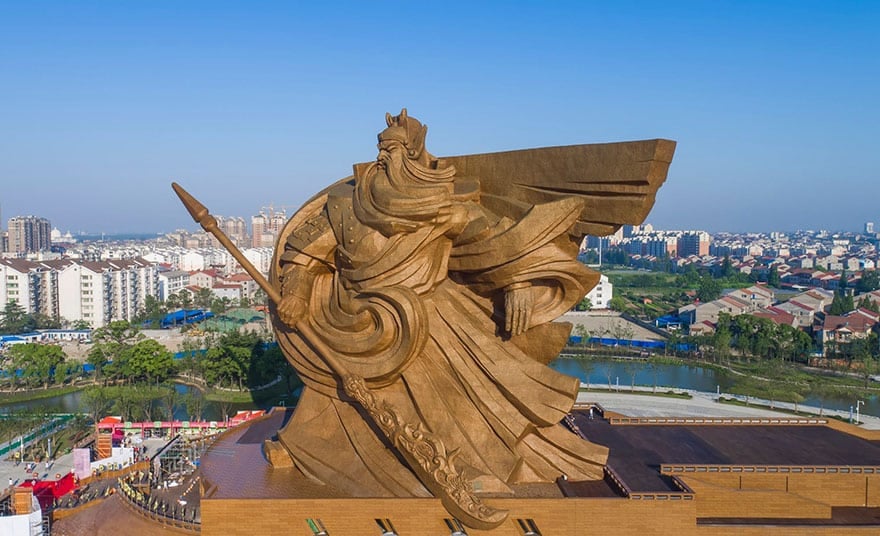 giant-war-god-statue-general-guan-yu-sculpture-china-2