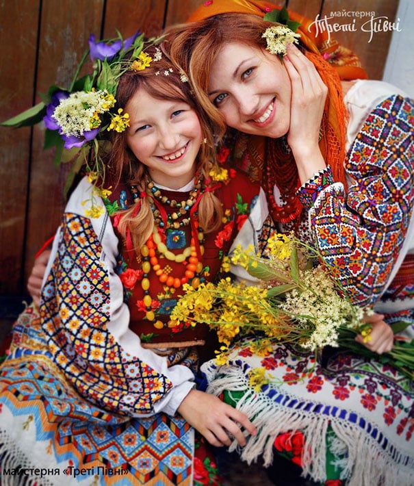 traditional-ukrainian-crowns-treti-pivni-43-57985c1eaed0f__605