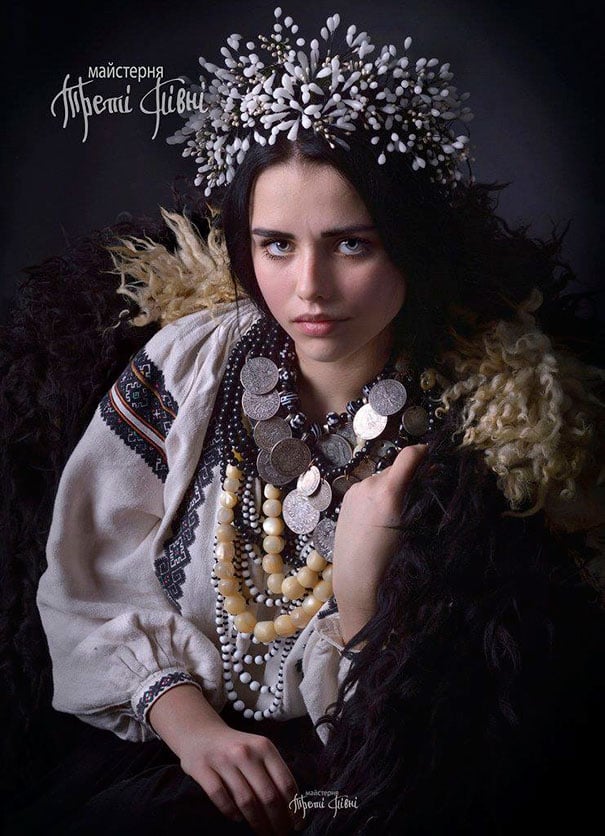 traditional-ukrainian-crowns-treti-pivni-31-57985bfae1b2c__605