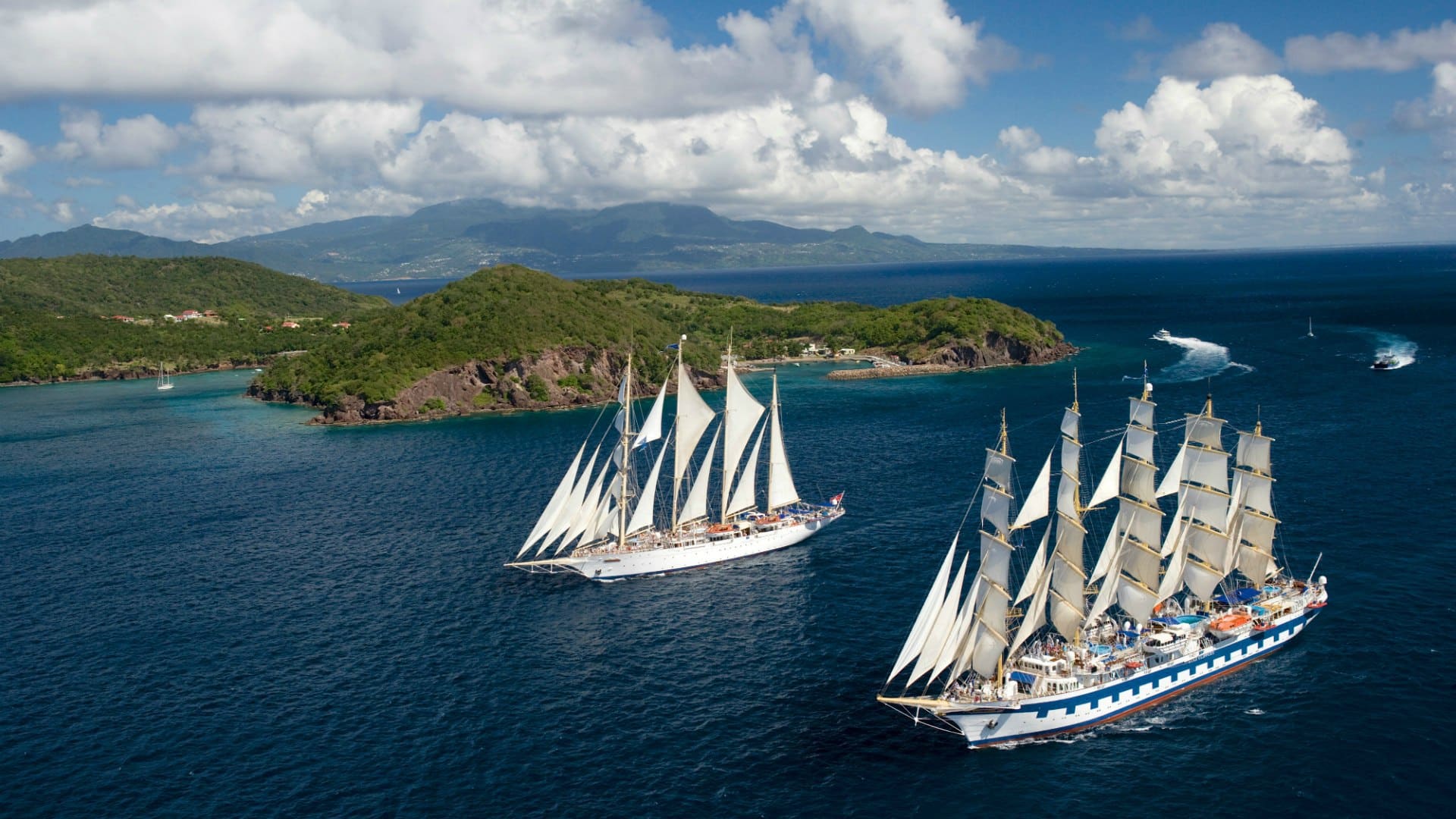 Ships_Sailboats_Star_Clipper_and_Royal_Clipper_096257_