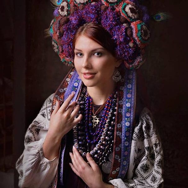 traditional-ukrainian-crowns-treti-pivni-11-57985bc0dc15d__605