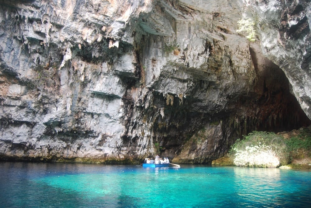 Melissani_Cave,_Kefalonia_1