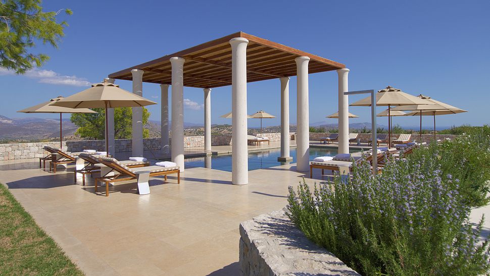 011021-28-rs649_amanzoe - small pool