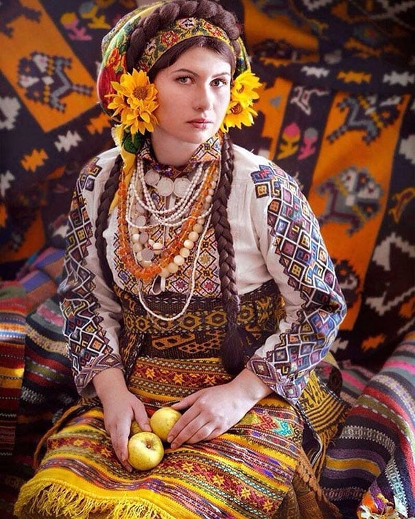traditional-ukrainian-crowns-treti-pivni-42-57985c1b44dca__605