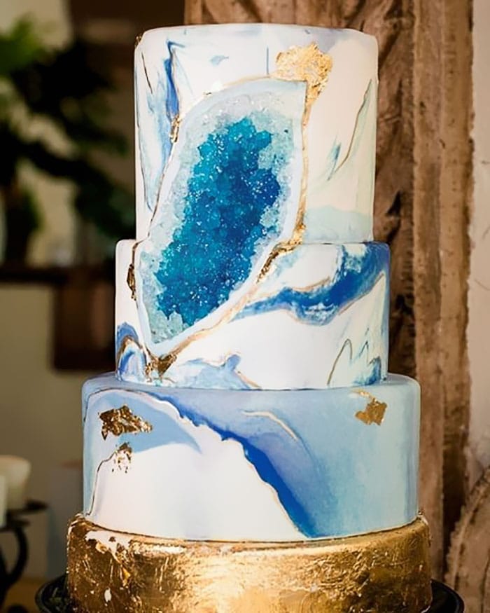 amethyst-geode-wedding-cake-trend-5783440813121__700