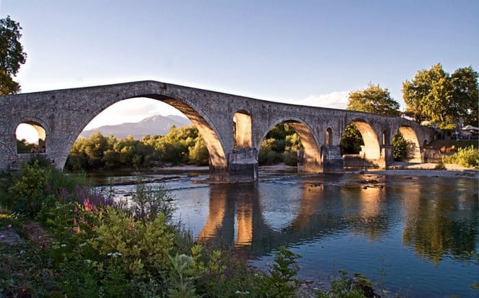  Τα 21 ωραιότερα γεφύρια της Ηπείρου που αντέχουν στο πέρασμα των χρόνων