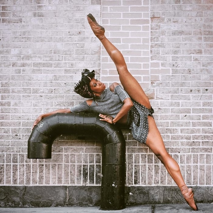 urban-ballet-dancers-new-york-streets-omar-robles-70-57b30f2e09460__700