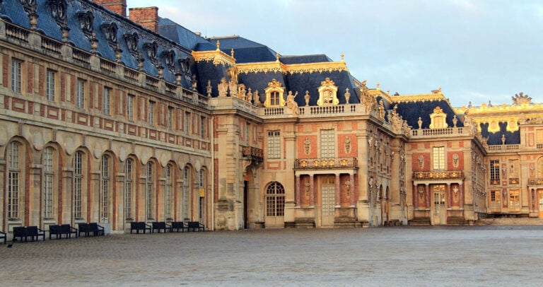 Η Γαλλία «ανοίγεται» στους Έλληνες χωρίς δίδακτρα τα γαλλικά Πανεπιστήμια!