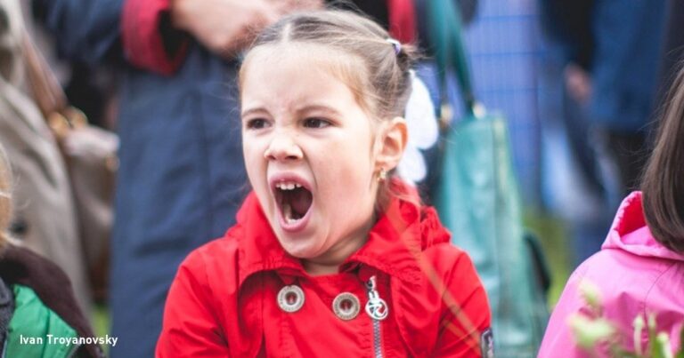 Να γιατί τα παιδιά πρέπει να πηγαίνουν για ύπνο πριν τις 9 το βράδυ.