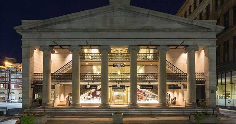 Το παλιότερο πολυκατάστημα της Αμερικής μετατράπηκε σε 48 μικρά και φθηνά διαμερίσματα.