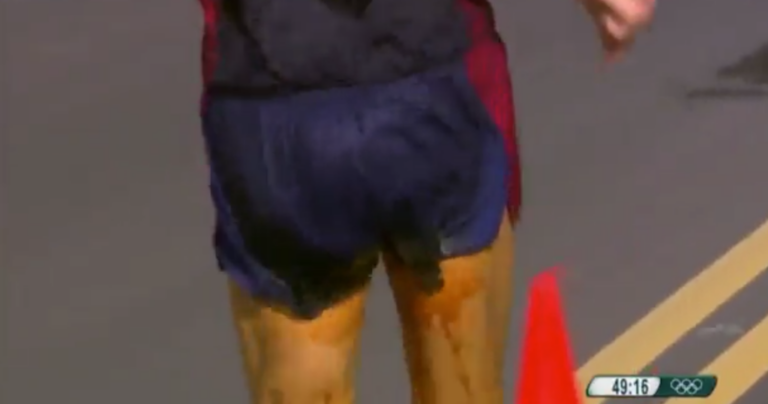 Γάλλος αθλητής του βάδην δεν αντέχει και “λερώνεται” κατά τη διάρκεια του αγώνα